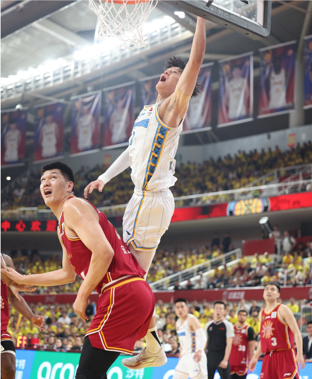 开云体育-刘传兴:上赛季对曾凡博犯规我问心无愧 不是故意的我不做过多解释